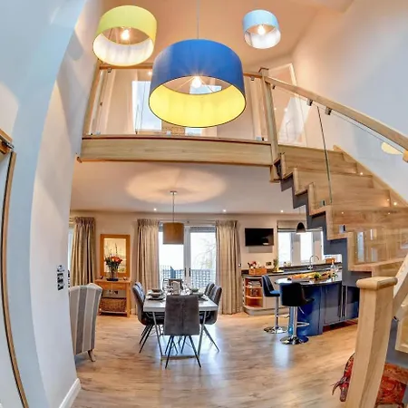 Vakantiehuis Feathered Nest *